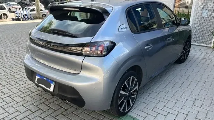 Peugeot 208 Style 1.0 Turbo Flex 5P Aut. 2024
