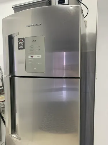 Geladeira Brastemp Inox 220V ? Frost Free