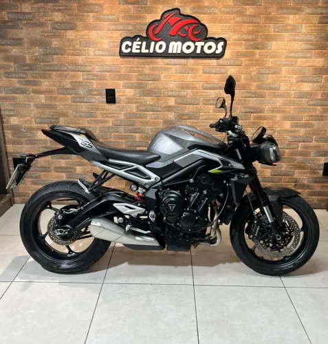 STREET TRIPLE 765 R PRATA 2023/2024