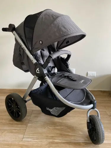 Carrinho de bebê para corrida