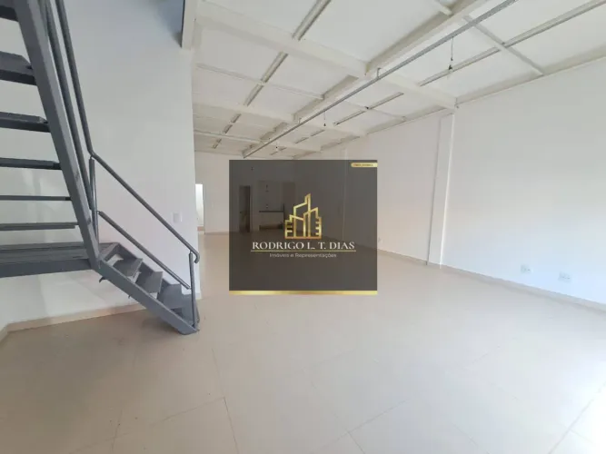 2 Salões Comerciais à Venda 320m² com Mezanino Jardim São Bento jundiai