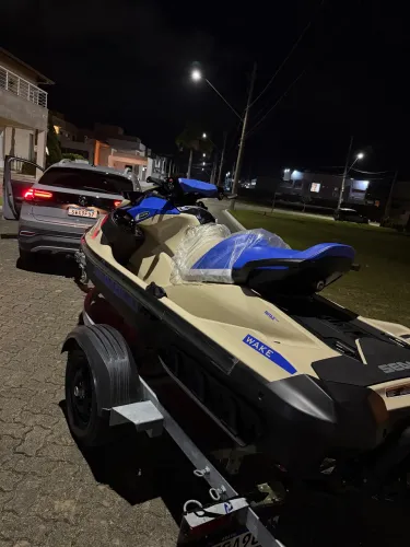 Vendo jet ski seadoo 