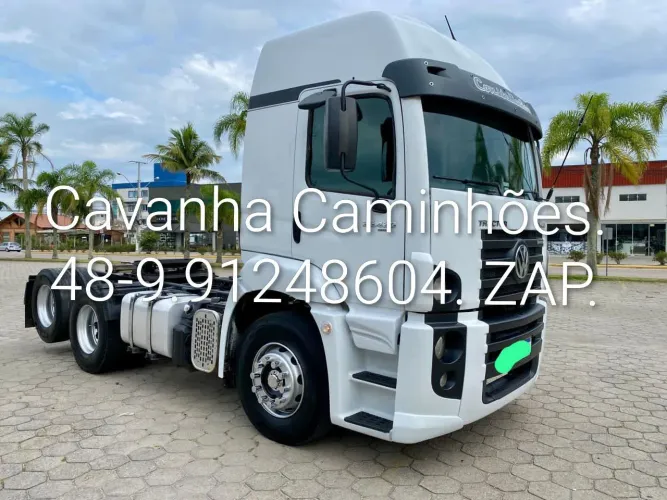 VW Constellation 25-420 6x2 2014 Automático Completo.