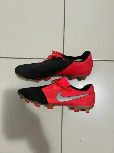 Chuteira Nike Mercurial Vapor P/Campo Com Trava