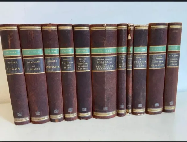 Coleção cultura da editora melhoramento com 11 volumes+n.dicionário da História do Brasil 