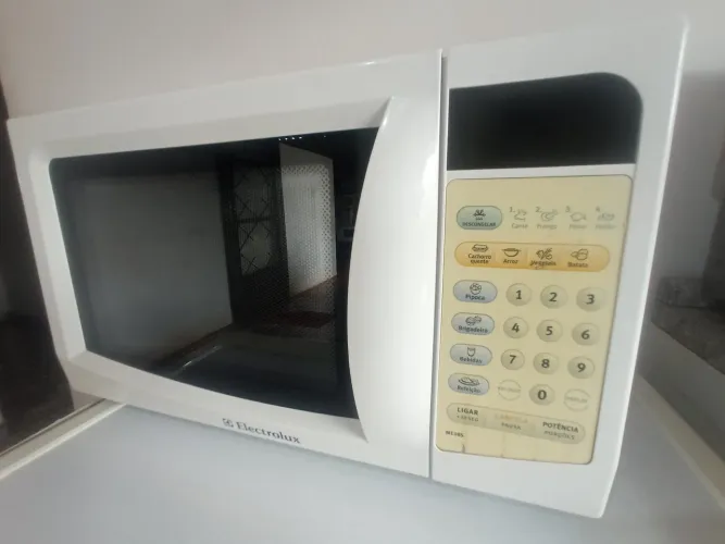 MICROONDAS ELECTROLUX 20 LITROS