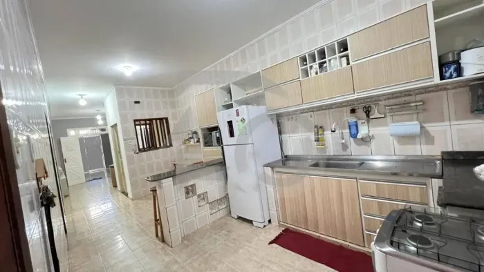Prédio Comercial no Bairro Novo Paraiso - 168m², 4 Quartos
