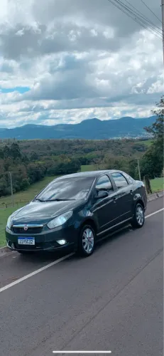 Fiat Grand Siena Attrac. 1.4 EVO F.flex 8V 2013