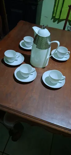 Garrafa em porcelana moderna jogo