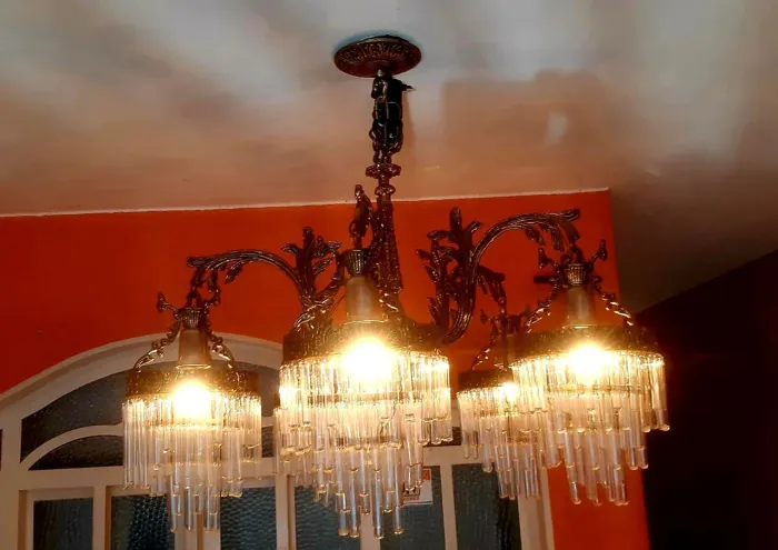 Lustre metal com vidro antiguidades