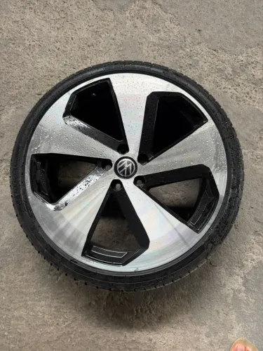 Jogo de Rodas Aro 20? 5x112 - Golf GTI (KR R96)