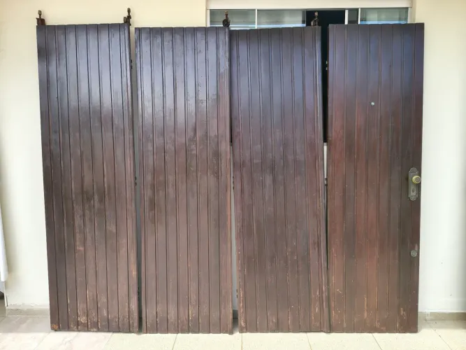 Porta de garagem em Imbuia