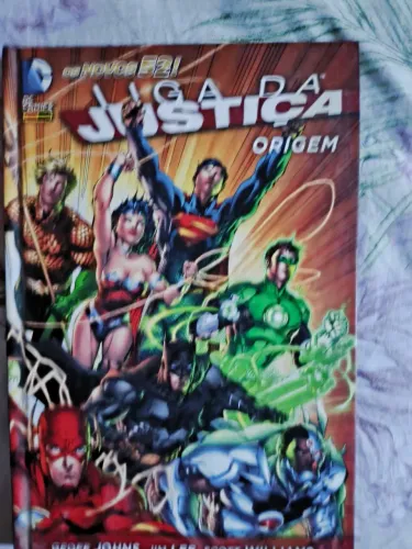 HQ de Liga da Justiça A Origem (os Novos 52!)