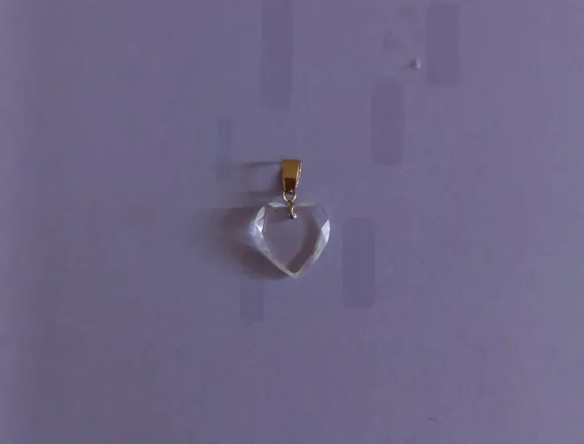 Pingente em ouro e coração cristal