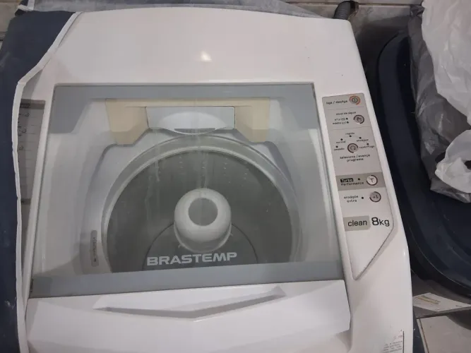 Maquina de lavar roupa Brastemp.