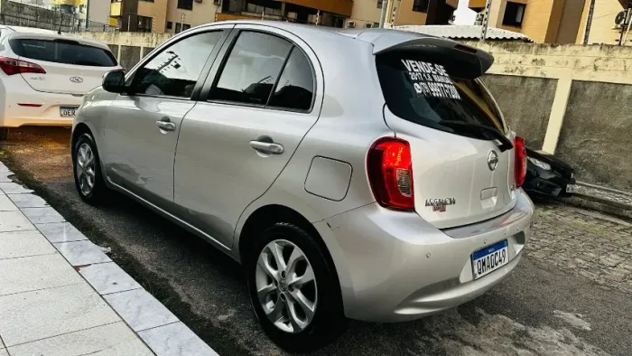 Nissan March SV 1.6 16V Flexstart 5P Mec. 2017
