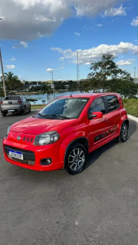 Fiat Uno Sporting 1.4 EVO Fire Flex 8V 4P 2011