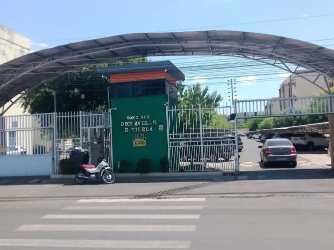 Imóvel para venda possui 74 metros quadrados com 2 quartos em Tabuleta - Teresina - PI