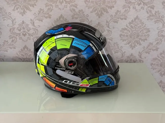 Capacete LS2 FF358 tamanho 54