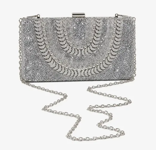 Bolsa com stras e pedras prata para madrinha de casamento