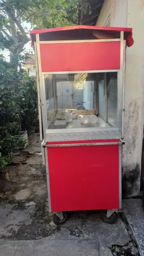 Barraca de lanche e maquinário pra festa 