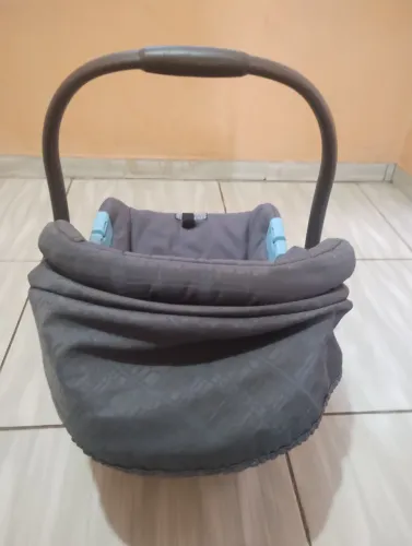 Vendo Este Bebê Conforto