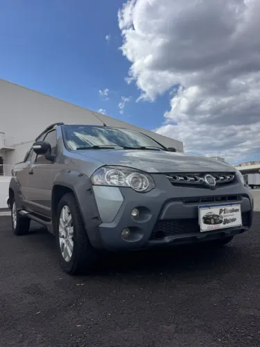 Fiat Strada Adventure 1.8/ 1.8 Locker Flex CE 2014