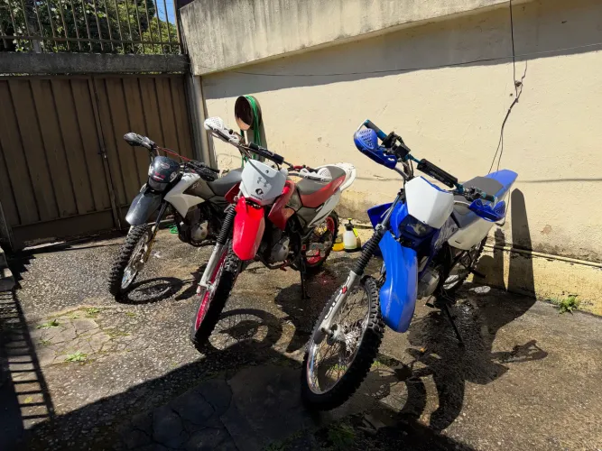Lote ou Separado: 3 Motos Trail (2 Bros 160 de Sucata com NF e 1 XTZ) - Somente Venda