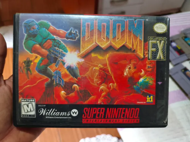 Doom ORIGINAL SNES + CASE