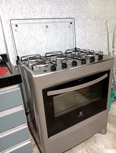 Fogão Electrolux 76SSC 5 Bocas Inox ? Forno 91L Autolimpante ? Funcionando 100%