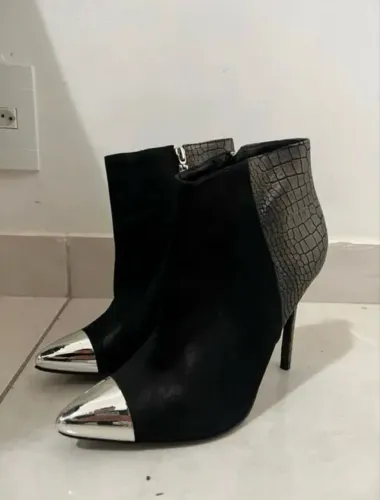 Bota Schütz