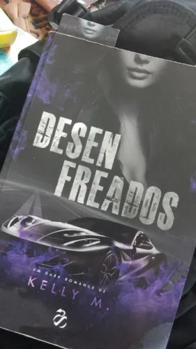 livro Desenfreados dark romance