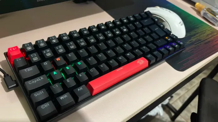 Teclado Mecânico Gamer Redragon Phantom 75% ABNT-2 NOVO NA CAIXA!