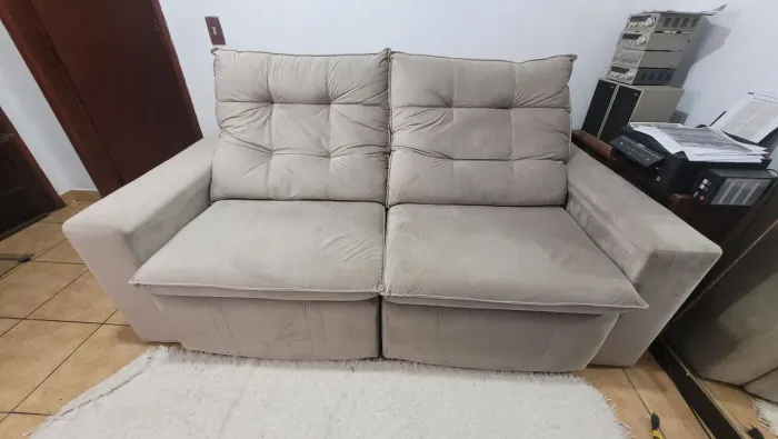 Sofá retratil e reclinavel super confortável 