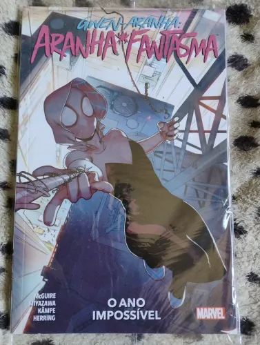 Gwen Aranha Aranha Fantasma - O Ano Impossível nova lacrada