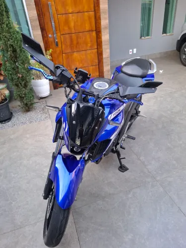 FZ25 CONSERVADA