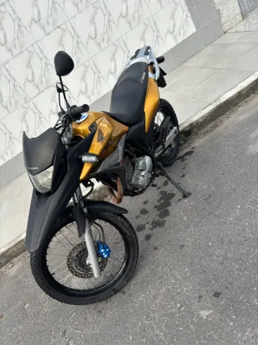 XRE 300 Laranja