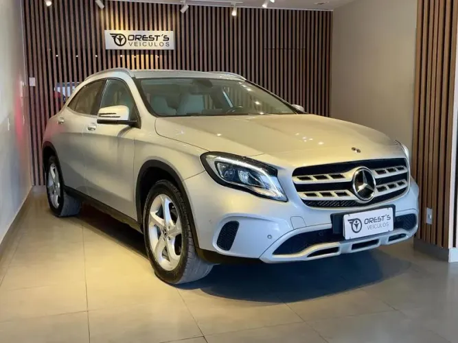 Mercedes-Benz GLA 200 Adv. 1.6/1.6 TB 16V Flex Aut. 2018