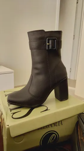Bota cano médio 