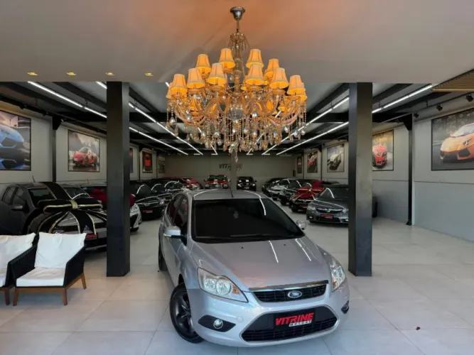 Ford Focus 1.6 S/se/se Plus Flex 8v/16v 5P 2011