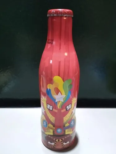 garrafa de alumínio da Coca-Cola de 250ml, lançada na Copa do Mundo da África do Sul.