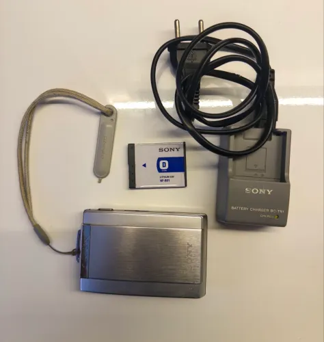 Cyber-shot DSC-T300 COM DEFEITO - Não Liga - Para Conserto ou Peças