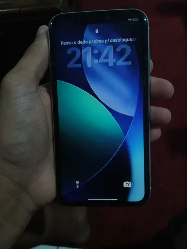 Vendo iPhone branco com único dono de 128 gb 