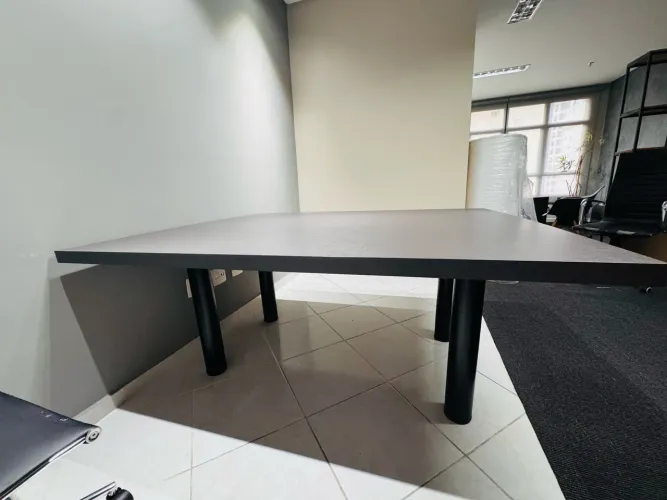 Mesa de reunião
