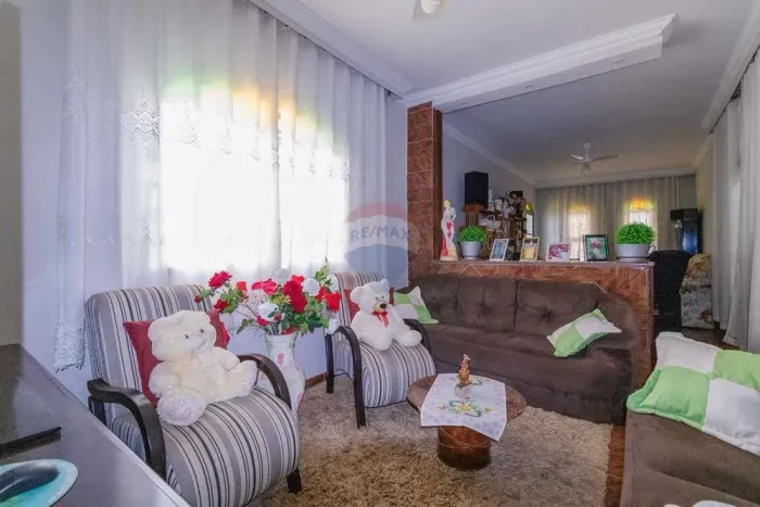 SOBRADO A VENDA BAIRRO AMIZADE