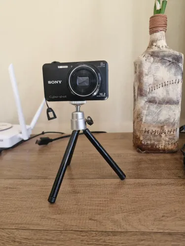 CAMERA SONY CYBER -SHOT 16.2