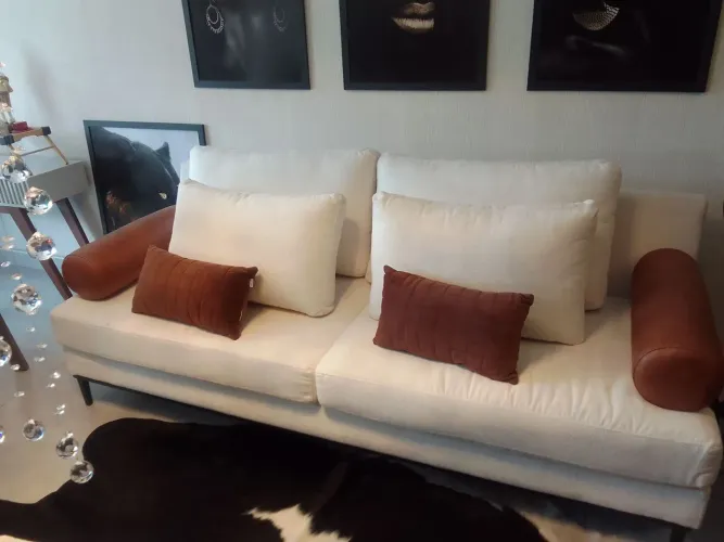 SOFÁ LIVING ZARAT TECIDO EM BOUCLE