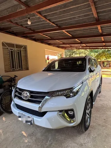 Toyota Hilux SW4 SRX 4X4 2.8 TDI 16V Dies. Aut. 2018
