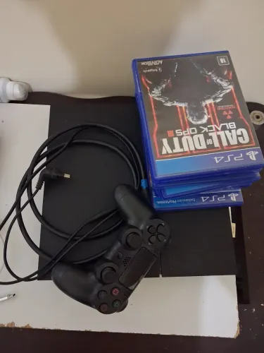 Ps4 com 01 controle