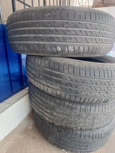 Vendo pneus usado excelente para Creta aro 16
